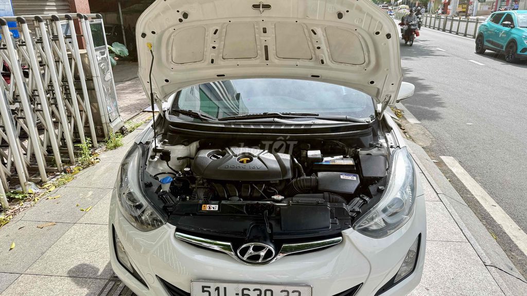 Hyundai Elantra 2015 1.8 AT - 94000 km. Mua bán Ô tô tại Quận Tân Phú Tp Hồ Chí Minh được đăng bởi Thế Anh hình 13
