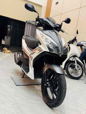 Honda AirBlade 125cc Trắng xám - BSTP. Mua bán Xe máy tại Quận Tân Phú Tp Hồ Chí Minh được đăng bởi Phan Văn Thức 