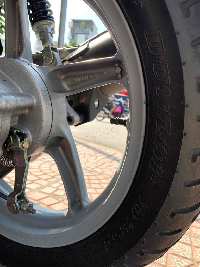 Sh150 2009  zin nguyên bản lăn bánh 2015. 1 chủ. Mua bán Xe máy tại Quận Phú Nhuận Tp Hồ Chí Minh được đăng bởi Cungsport hình 17