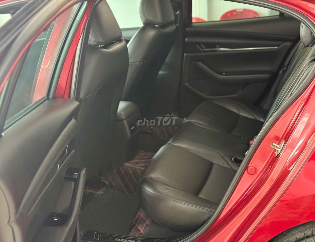 Mazda 3 2020 Form 2021 đẹp lung linh. Mua bán Ô tô tại Quận 12 Tp Hồ Chí Minh được đăng bởi NHI Ô TÔ AN SƯƠNG hình 11