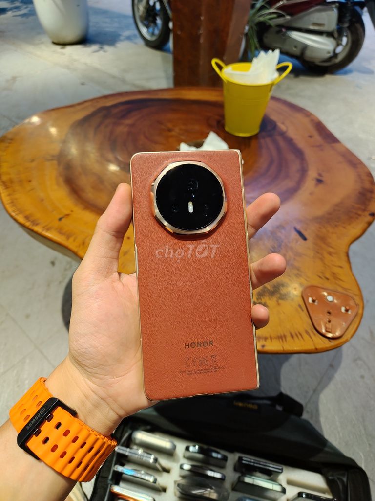 HONOR Magic V3 Quốc Tế 512GB Đỏ Tài Lộc. Mua bán Điện thoại tại Quận Ba Đình Hà Nội được đăng bởi Nguyễn Thanh Sơn hình 1