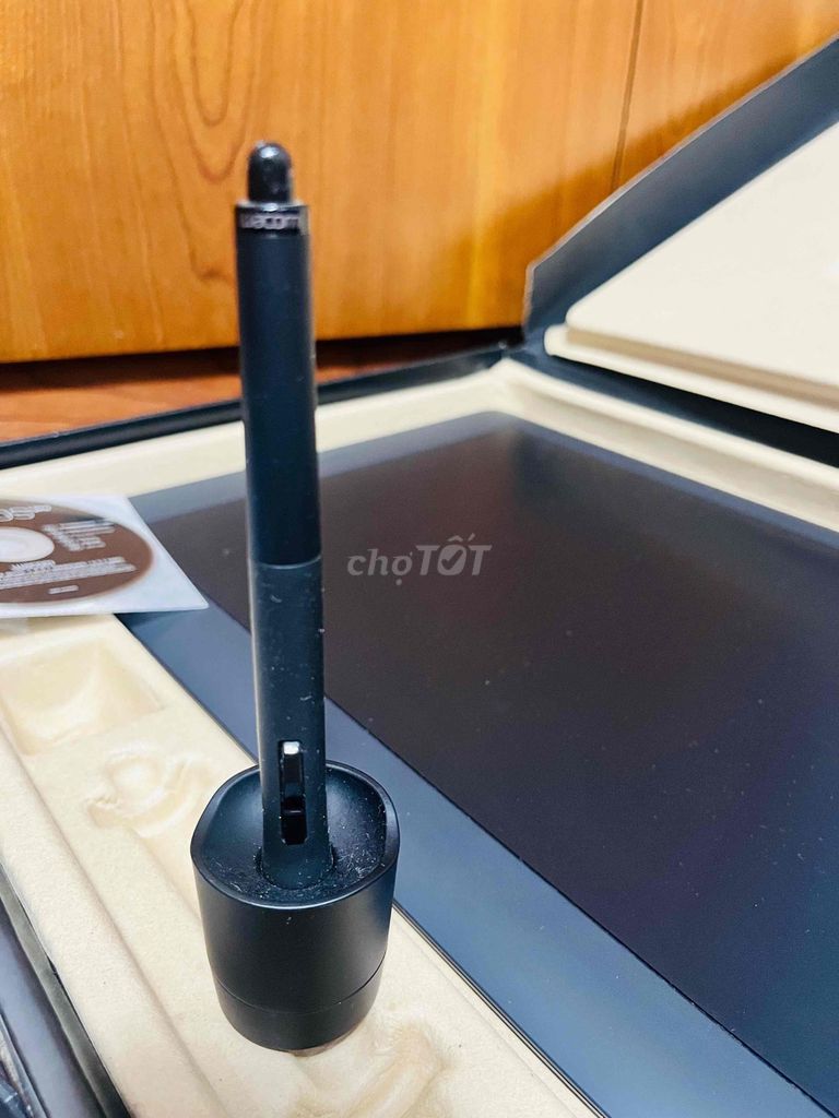 Bảng vẽ Wacom Intuos Pro màu đen
