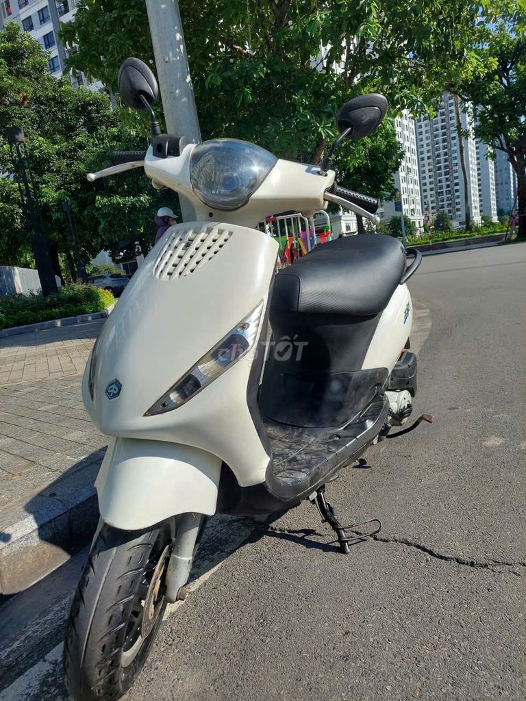 Bán xe Zip Việt Nam mầu trắng chính chủ. Mua bán Xe máy tại Quận Hai Bà Trưng Hà Nội được đăng bởi Mr tín  hình 9