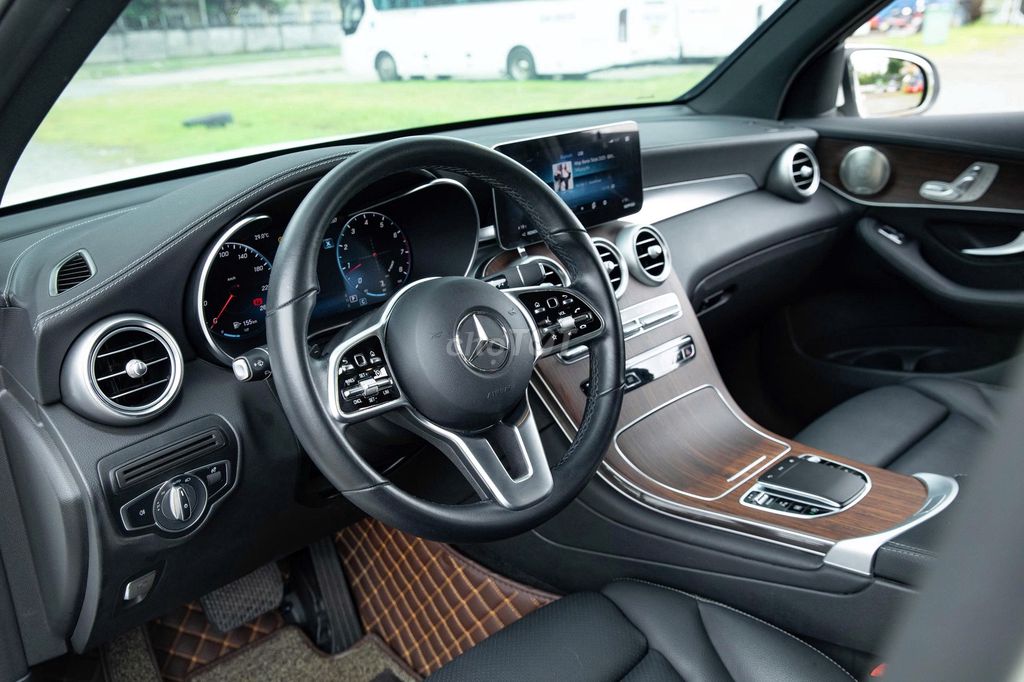MERCEDES-BENZ GLC 200 4MATIC 2023. Mua bán Ô tô tại Quận Gò Vấp Tp Hồ Chí Minh được đăng bởi Đoàn Thuận hình 13