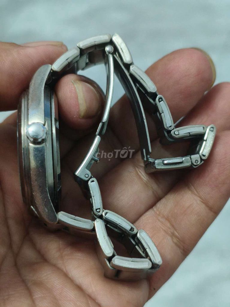 Đồng hồ Nhật 38mm,Titanium,lịch,đáy xoáy.Kính chầy. Mua bán Đồng hồ tại Thành phố Huế Thừa Thiên Huế được đăng bởi Shop LucyHoang hình 4