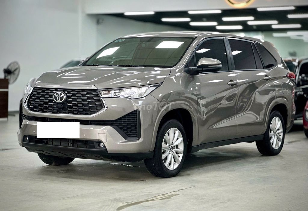Toyota Innova Cross Model 2025  - 18000 km. Mua bán Ô tô tại Quận 12 Tp Hồ Chí Minh được đăng bởi Kim Ngân Xe Lướt hình 7