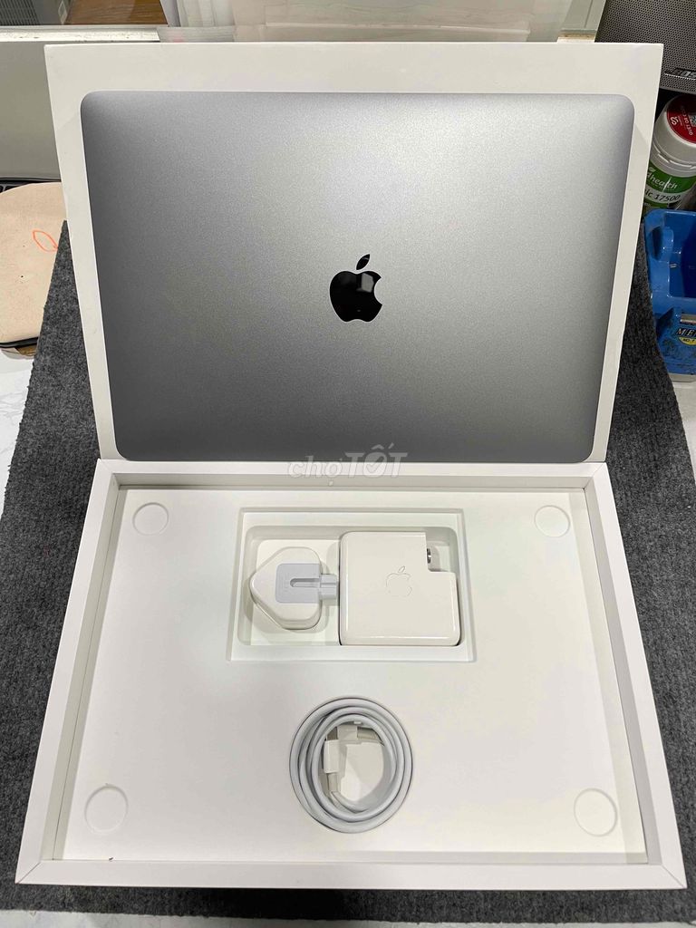 Macbook Pro 13” 2020 fullbox core i5 8GB 256GB Gra