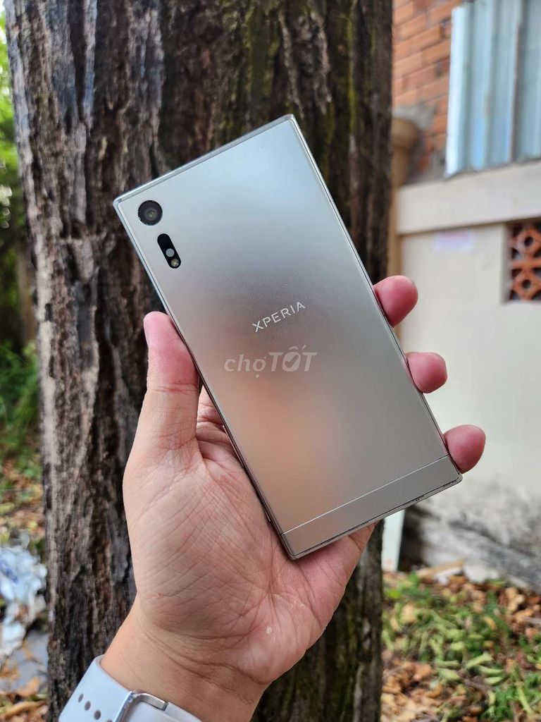 Sony Xperia XZ 64GB Bạc. Mua bán Điện thoại tại Quận Ninh Kiều Cần Thơ được đăng bởi minh tâm hình 1