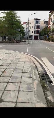 ô góc - view vườn hoa - 2 mặt góc rộng 8 và 15m. Mua bán đất tại Thành phố Phúc Yên Vĩnh Phúc được đăng bởi don