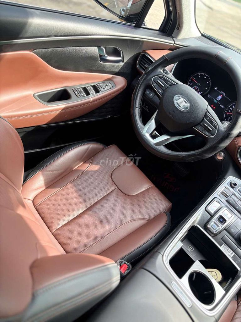 Hyundai Santafe 2.2D sx 2023, lướt 2v, ht góp.. Mua bán Ô tô tại Thành phố Thủ Đức Tp Hồ Chí Minh được đăng bởi Đức Hưng Siêu thị ô tô Thủ Đức hình 13