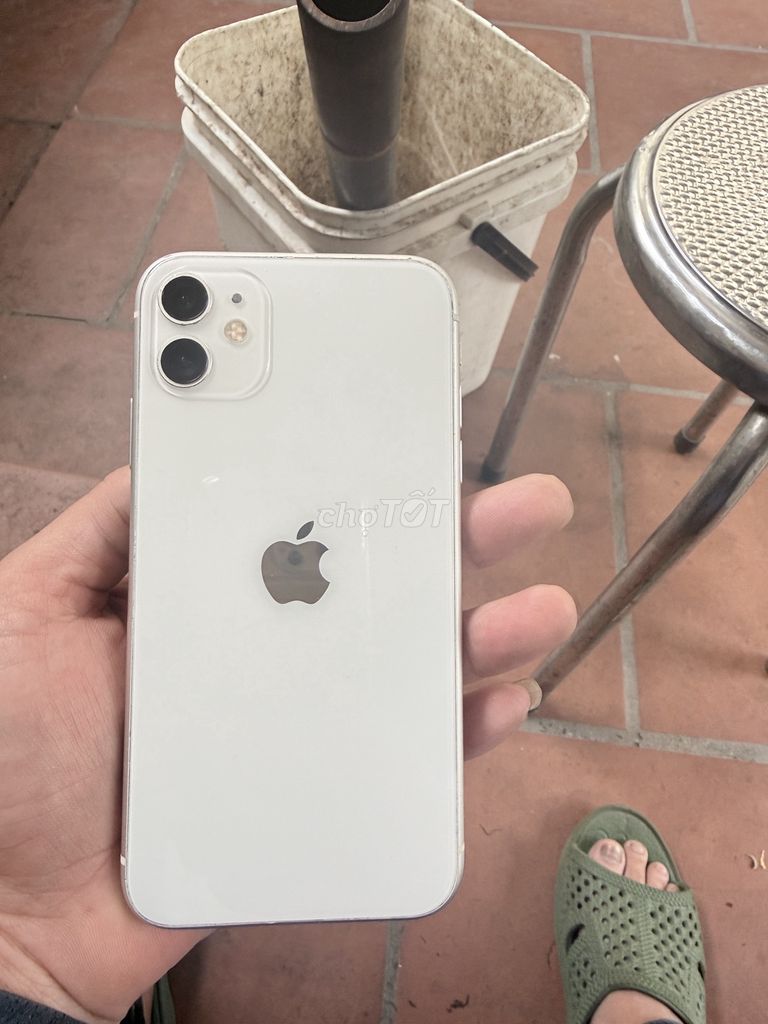 Apple iPhone 11 64GB Trắng. Mua bán Điện thoại tại Huyện Gia Lâm Hà Nội được đăng bởi A long hình 1