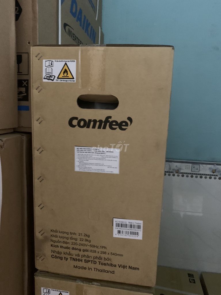 Máy lạnh Comfee Inverter 1.5HP CFS-13VAF mới 100%