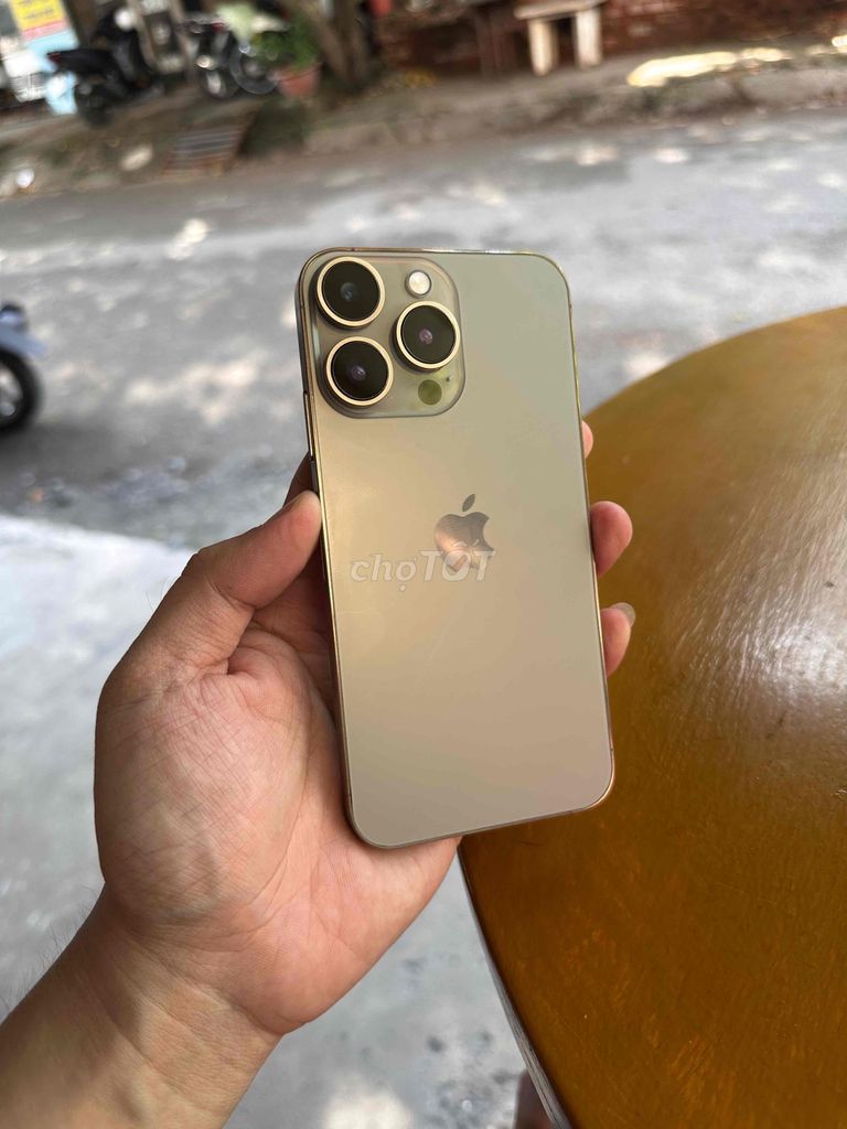 iphone xs độ 15pro quốc tế đủ chưc nang ko lỗi