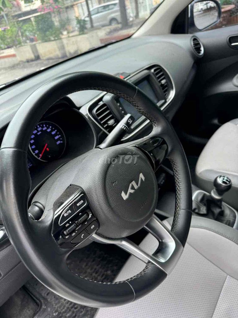Kia Soluto 2022 1.4 MT Deluxe - 30000 km. Mua bán Ô tô tại Quận Nam Từ Liêm Hà Nội được đăng bởi Auto Anh Tuấn hình 9
