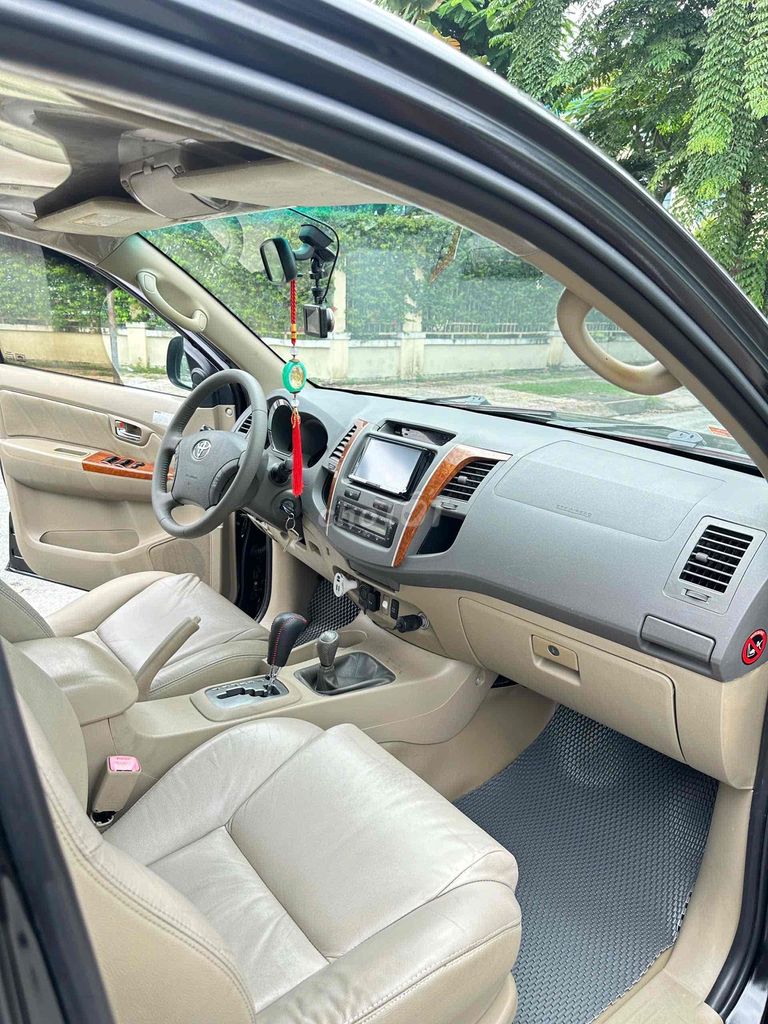 Toyota Fortuner 2010 2.7V 4x4 AT -. Mua bán Ô tô tại Quận 1 Tp Hồ Chí Minh được đăng bởi AUTO 380 hình 18