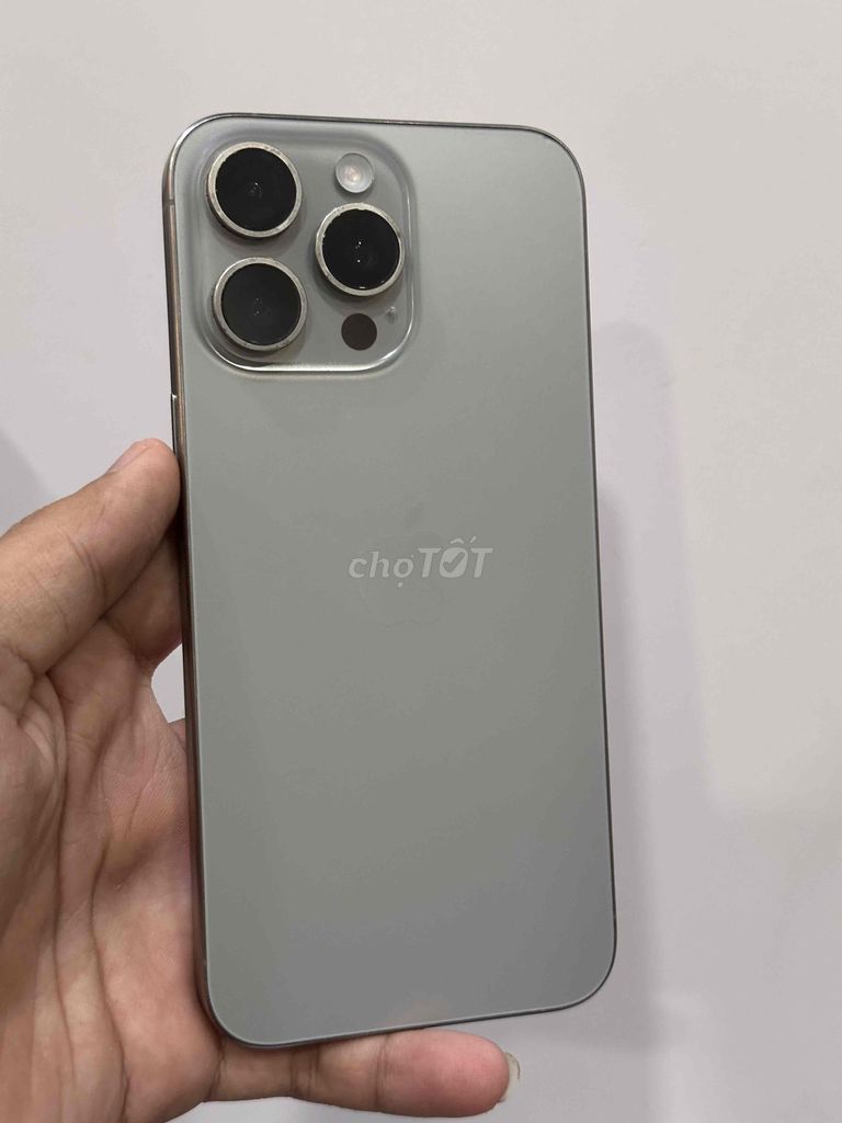 15 Pro Max 256GB xám màn lưu ảnh. Mua bán Điện thoại tại Quận 12 Tp Hồ Chí Minh được đăng bởi Sang Mobile hình 1