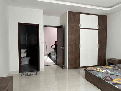 Rent · 4 bd · 100 м² · Thành phố Nha Trang, ул. Lê Hồng Phong