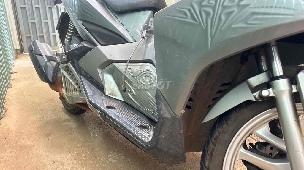 Honda Air Blade Bạc 70000 km. Mua bán Xe máy tại Huyện Bảo Lâm Lâm Đồng được đăng bởi THẾ DUY hình 11