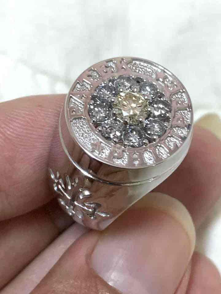 Nhẫn PP kim cương tuyệt đẹp