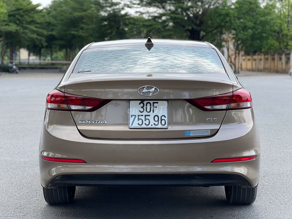 Elantra 2019 2.0AT Nâu vàng ánh kim xe rất mới. Mua bán Ô tô tại Quận Thanh Xuân Hà Nội được đăng bởi Vạn Phát  Auto hình 7