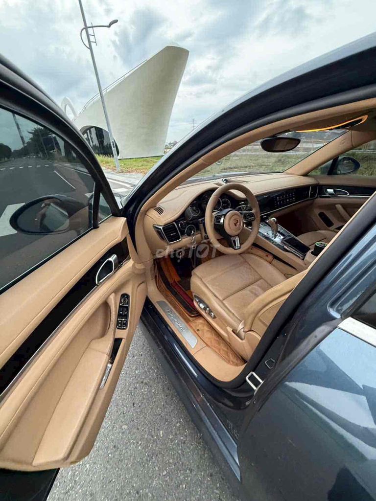 Porsche Cayenne 2010 Turbo - 65000 km. Mua bán Ô tô tại Thành phố Thủ Đức Tp Hồ Chí Minh được đăng bởi Ngọc Tài hình 5