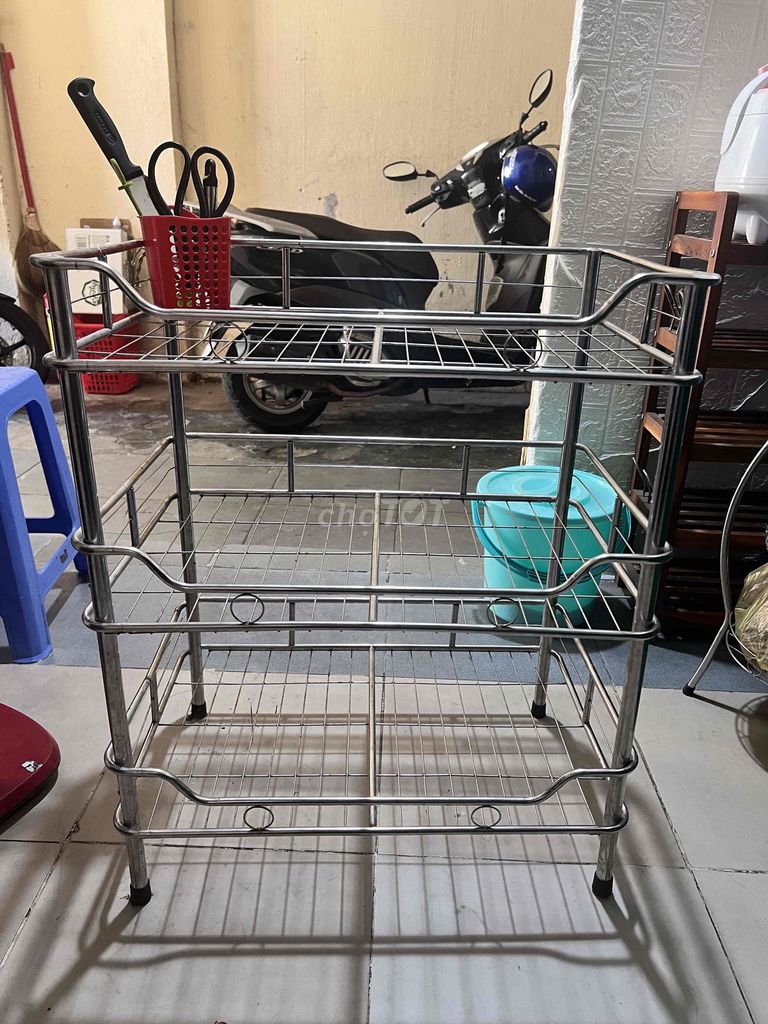 Kệ Inox 3 tầng. Mua bán Tủ, kệ gia đình tại Quận Liên Chiểu Đà Nẵng được đăng bởi Trần Phương hình 1