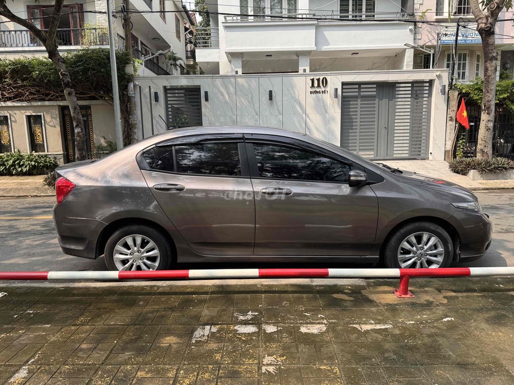 Honda City 2013 Tự động 103000 km. Mua bán Ô tô tại Huyện Bình Chánh Tp Hồ Chí Minh được đăng bởi Bảo My hình 3