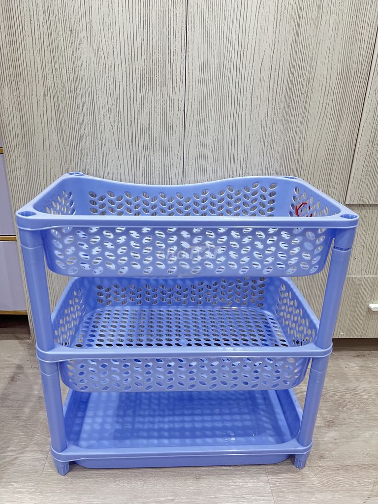 Pass Kệ đựng đồ 3 tầng Q. Tân Bình. Mua bán Tủ, kệ gia đình tại Quận Tân Bình Tp Hồ Chí Minh được đăng bởi Thoại Mỹ Duyên Bùi hình 1