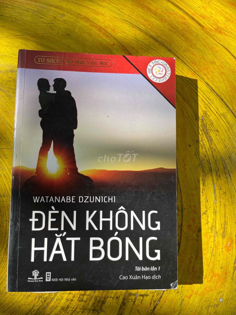 Đèn không hắt bóng- WATANABE DZUNICHI. Mua bán Sách tại Thành phố Phan Thiết Bình Thuận được đăng bởi Đặng Thị Thành hình 1