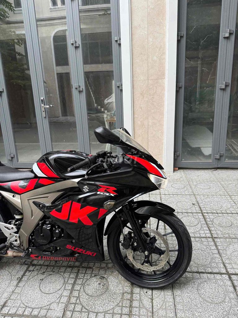 Номерной знак Suzuki GSX R150 2017, номерной знак 61