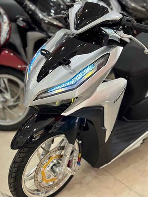 Honda Vario 150/2019.Xe Full Kiểng New.BSTP.. Mua bán Xe máy tại Quận 6 Tp Hồ Chí Minh được đăng bởi Cửa Hàng Xe Máy Hoà Bùi