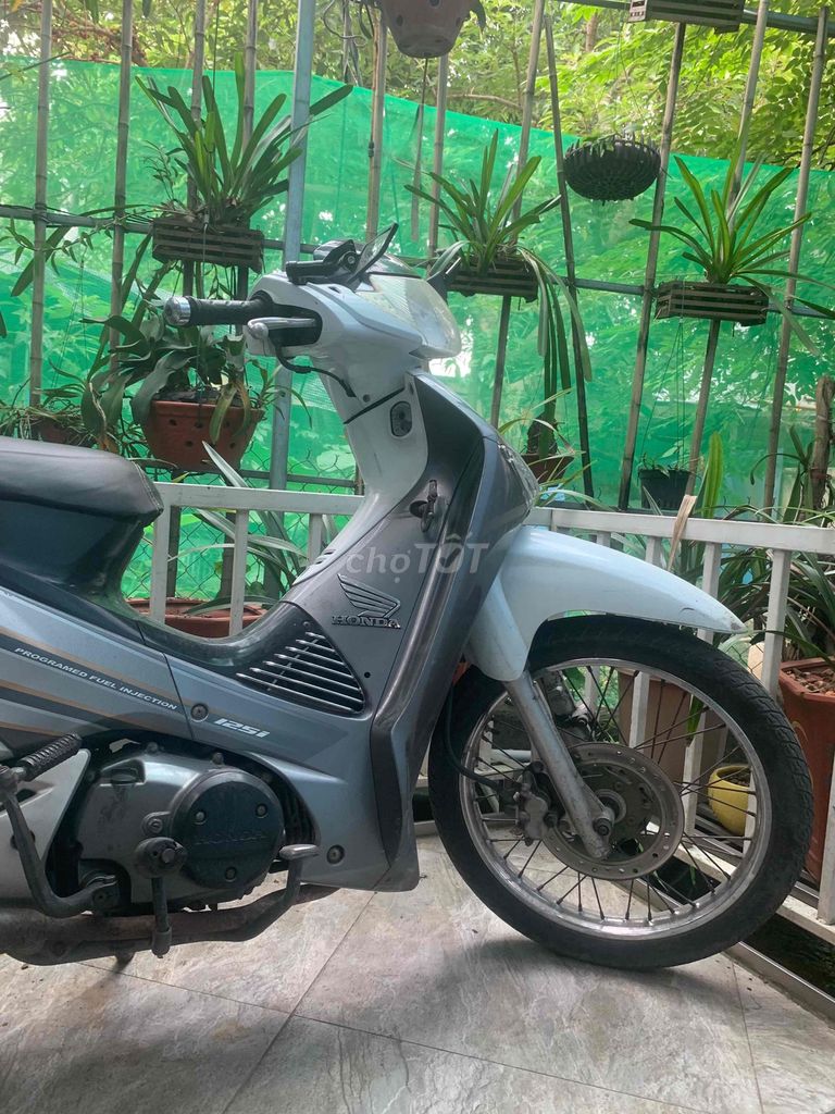 Future neo FI 2008 trắng. Mua bán Xe máy tại Quận Long Biên Hà Nội được đăng bởi Đồng Quang Linh hình 3