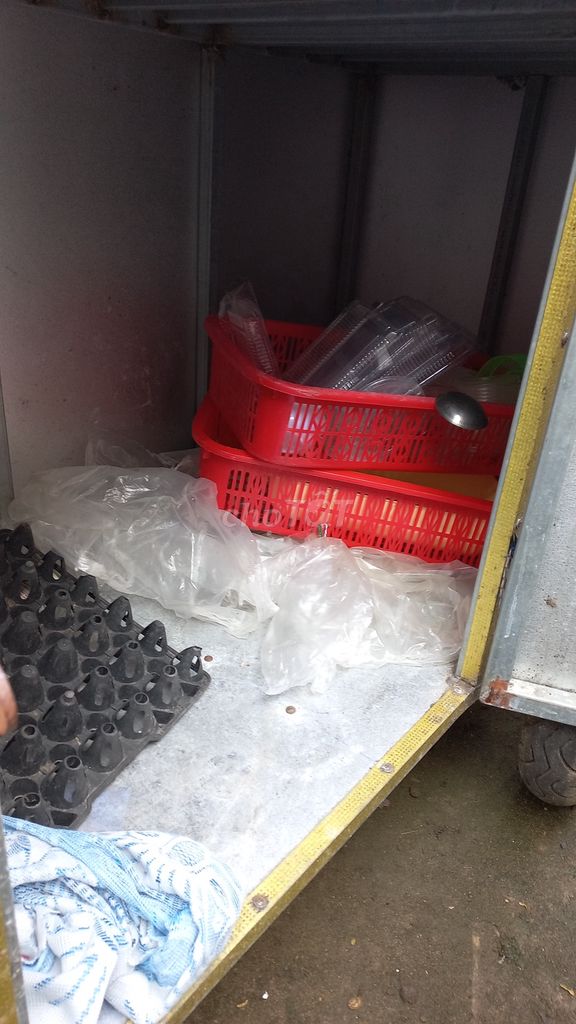 Xe đẩy hàng Kim loại Xám. Mua bán Đồ chuyên dụng, Giống nuôi trồng tại Huyện Phú Lộc Thừa Thiên Huế được đăng bởi Tống Viết Thanh hình 1