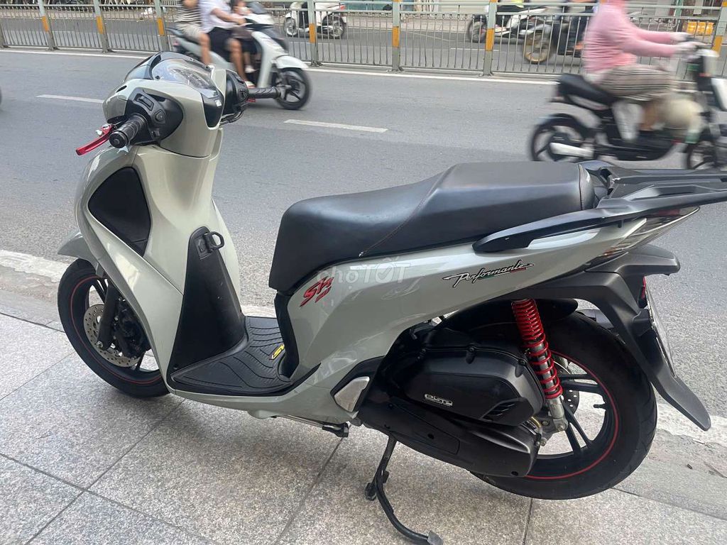 Honda SH 125 2019 mới 90% Bstp chính chủ. Mua bán Xe máy tại Quận Tân Phú Tp Hồ Chí Minh được đăng bởi Tuanduy hình 3