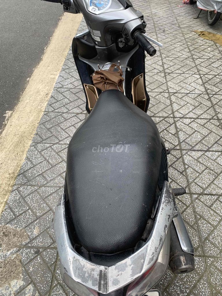 future fi 125 máy êm mạnh gtdd tiết kiệm xăng. Mua bán Xe máy tại Thành phố Đà Lạt Lâm Đồng được đăng bởi Như Ý hình 4