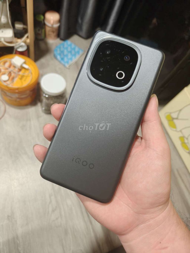 IQOO 13(12/256)máy cận 99% pin 99% có gl. Mua bán Điện thoại tại Quận 5 Tp Hồ Chí Minh được đăng bởi Strawberry Mobile hình 1