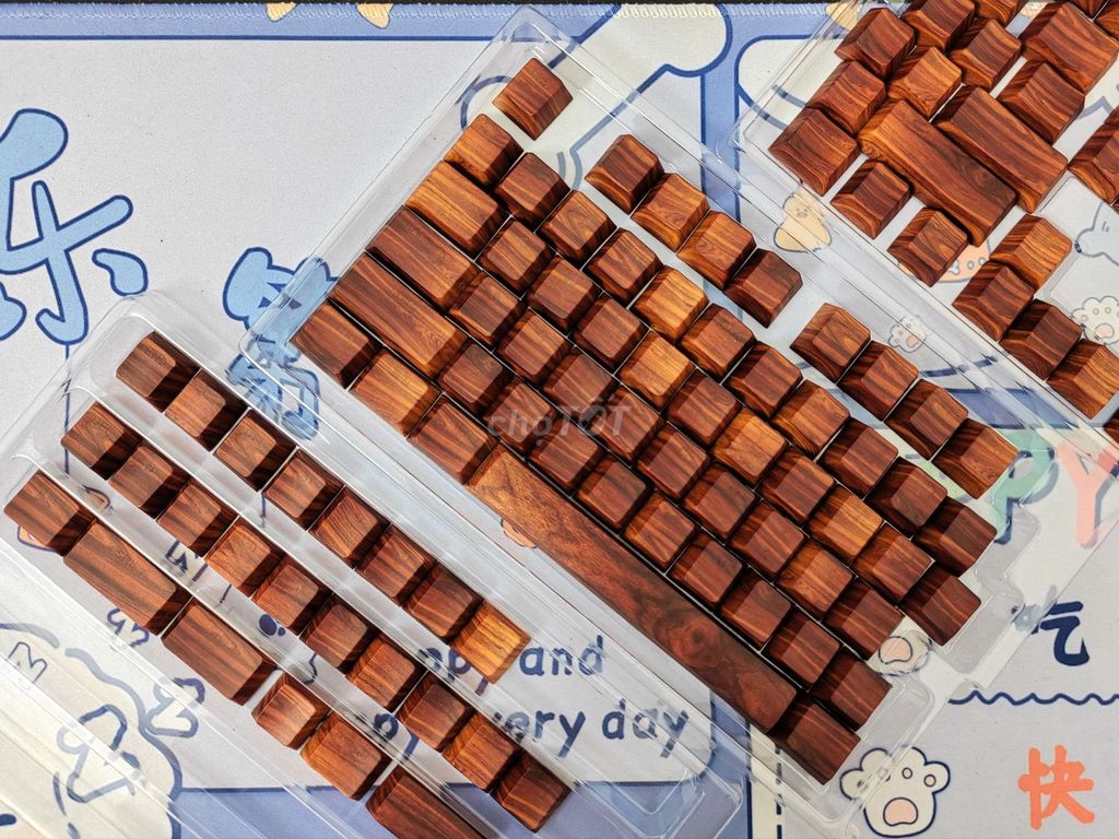 Keycap Womier PBT Vân gỗ Xuyên Led. Mua bán Phụ kiện (Màn hình, Chuột...) tại Quận Bình Thuỷ Cần Thơ được đăng bởi Bàn Phím Kơ hình 1