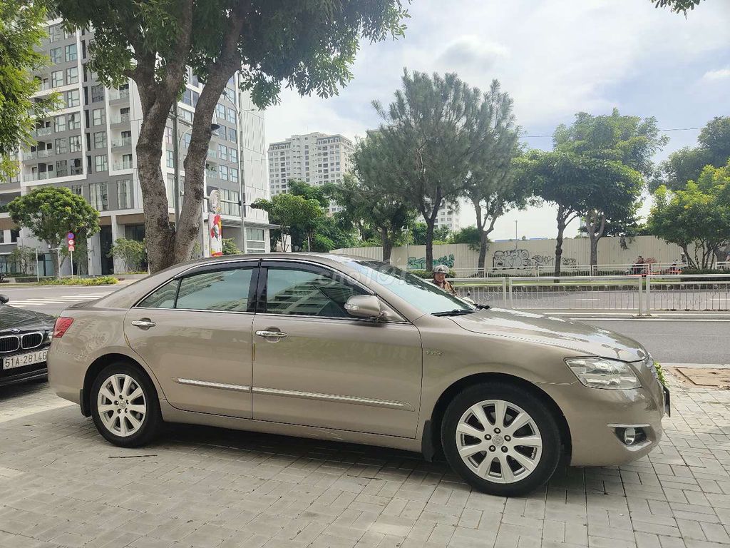 Toyota Camry  3.5Q vàng cát chất đ���p. Mua bán Ô tô tại Quận 7 Tp Hồ Chí Minh được đăng bởi Happi2309 hình 1