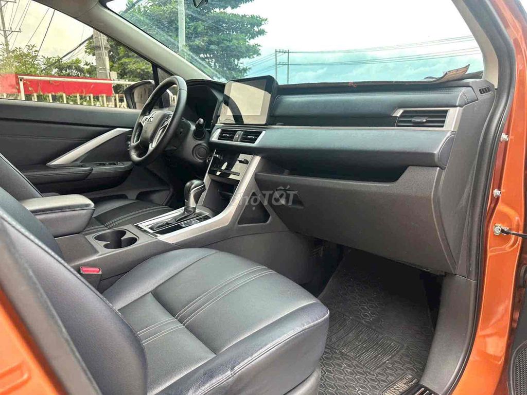 Mitsubishi Xpander Cross 2023 Cam 34.000km. Mua bán Ô tô tại Quận 12 Tp Hồ Chí Minh được đăng bởi Ô Tô Lướt Giá Tốt hình 4