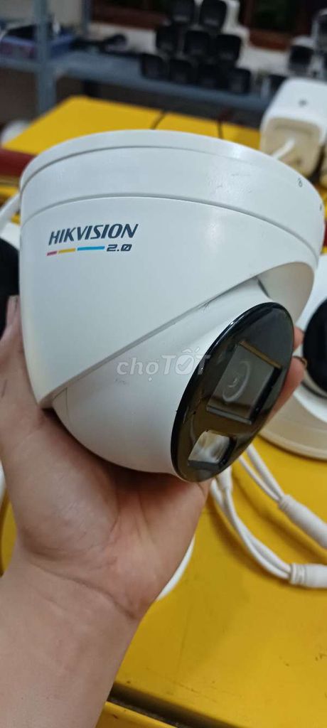 Camera IP Hikvision ColorVU 4MP Chuyên Soi Đêm. Mua bán Máy ảnh, Máy quay tại Huyện Mỏ Cày Bắc Bến Tre được đăng bởi Camera Cũ Mỏ Cày Bắc Bến Tre hình 1