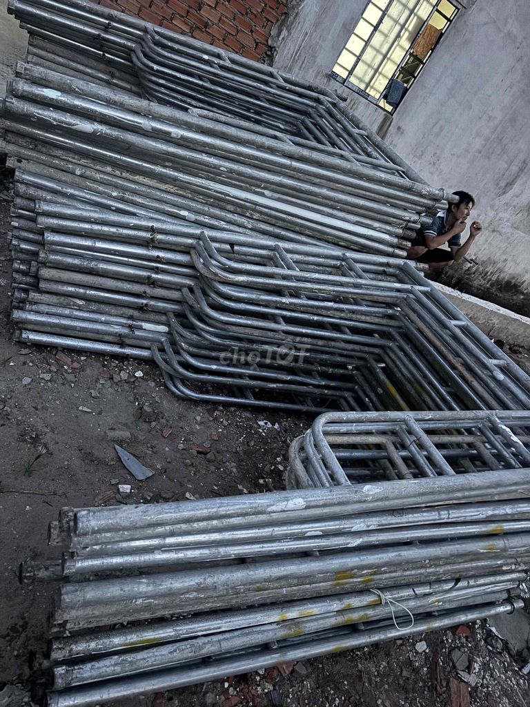 Giàn giáo Kim loại Xám, Xanh Mới 90%. Mua bán Đồ chuyên dụng, Giống nuôi trồng tại Quận Bình Thuỷ Cần Thơ được đăng bởi Đặng Thái hình 1