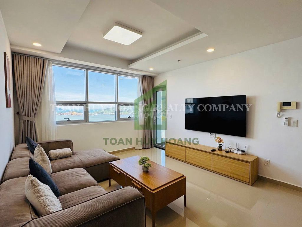 Extra-spacious 2-bedroom apartment in Blooming tower — photo 2