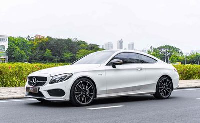 C43_Coupe model 2018 trắng nt đỏ siêu hiếm & đẹp. Mua bán Ô tô tại Quận 7 Tp Hồ Chí Minh được đăng bởi Dương Phương hình 1