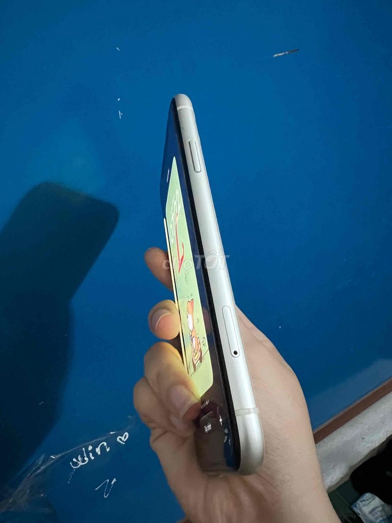 Apple iPhone 11 128GB Trắng. Mua bán Điện thoại tại Huyện Quảng Điền Thừa Thiên Huế được đăng bởi Phan Thanh HuyỀn hình 1