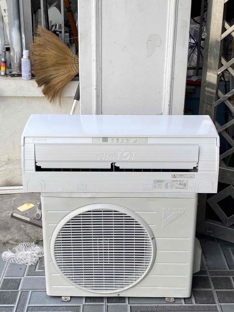 Điều hòa Daikin 12000 BTU Inverter. Mua bán Máy lạnh, điều hoà tại Quận Dương Kinh Hải Phòng được đăng bởi Lưu Ly hình 1