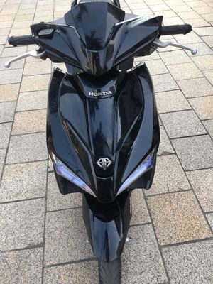 Honda Airblade Fi125-2018 nguyên bản chính chủ moi. Mua bán Xe máy tại Quận Nam Từ Liêm Hà Nội được đăng bởi E Thuý Hạnh