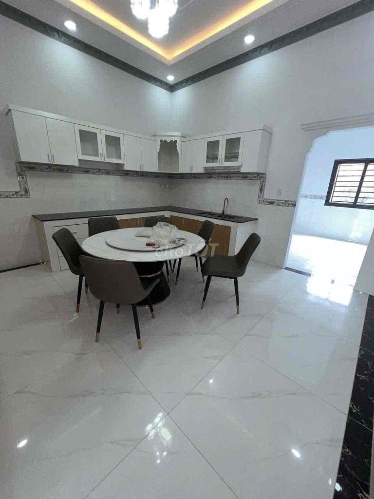 NHÀ 1 TRỆT 1 LẦU 3PN SHR