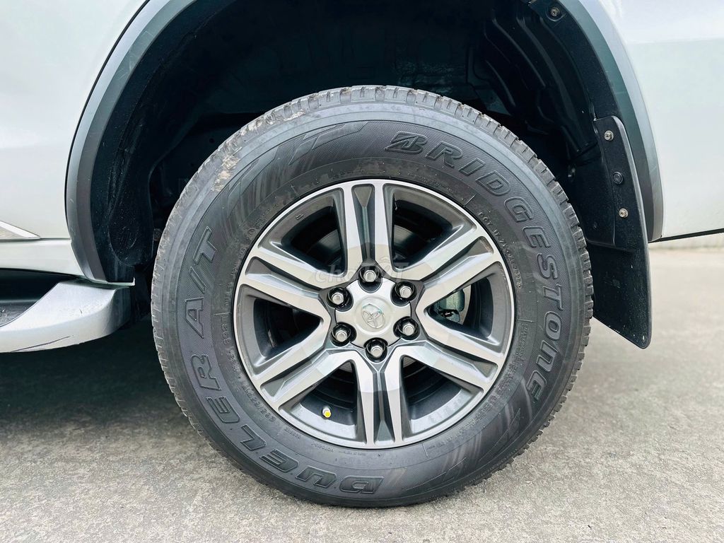 Toyota Fortuner Dầu 2.4 4x2 AT 2022 - 68000 km. Mua bán Ô tô tại Thành phố Dĩ An Bình Dương được đăng bởi Siêu Thị Ô Tô Bình Dương  hình 18