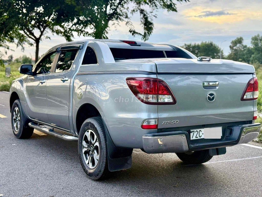 Mazda BT 50 2017 2.2L 4x2 AT - 98000 km. Mua bán Ô tô tại Thành phố Thủ Đức Tp Hồ Chí Minh được đăng bởi Nhut hình 5