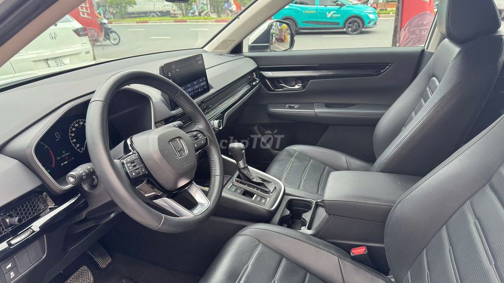 Honda CR V 2024 L - 42000 km, THƯƠNG LƯỢNG. Mua bán Ô tô tại Quận Tân Bình Tp Hồ Chí Minh được đăng bởi Nguyễn Ngọc Thùy Trang hình 4